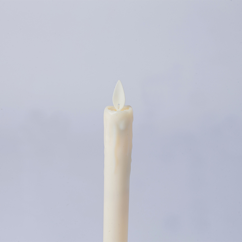 Paquete de 2 velas de candelero sin llama de cera goteante