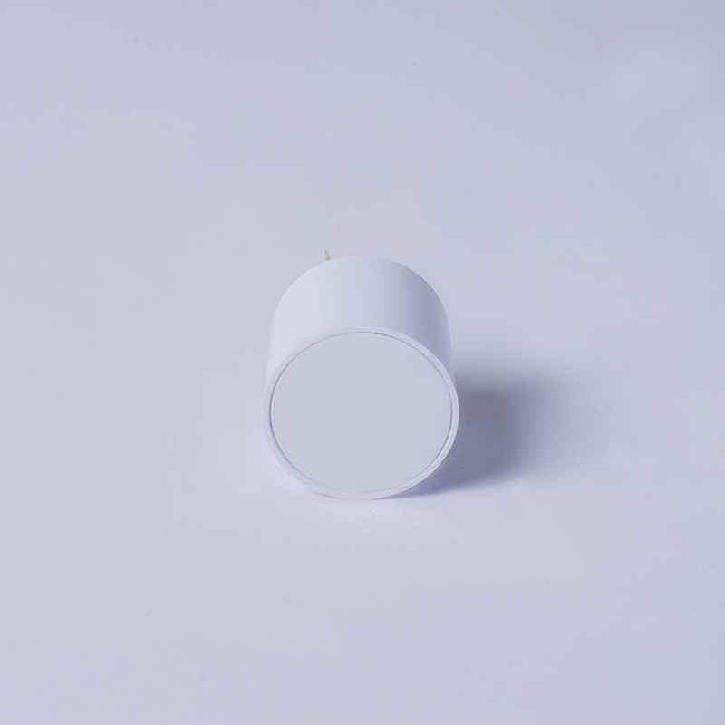 Paquete de 4 velas blancas recargables inductivas sin llama